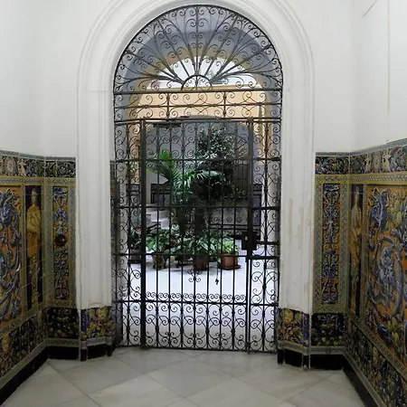 Museo De Bellas Artes Apartman *